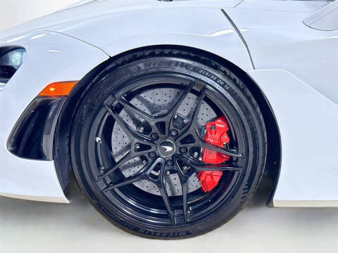 2019 McLaren 720S Luxury