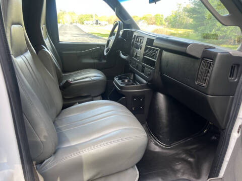 2017 Chevrolet Express 3500