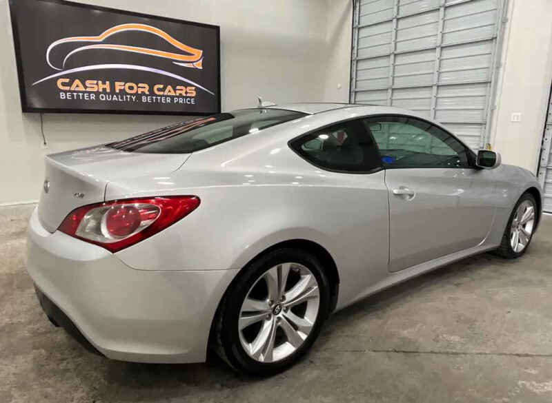 2011 Hyundai Genesis Coupe 2.0T