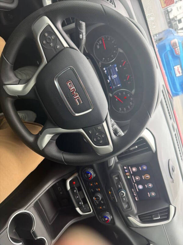 2024 GMC Terrain SLE