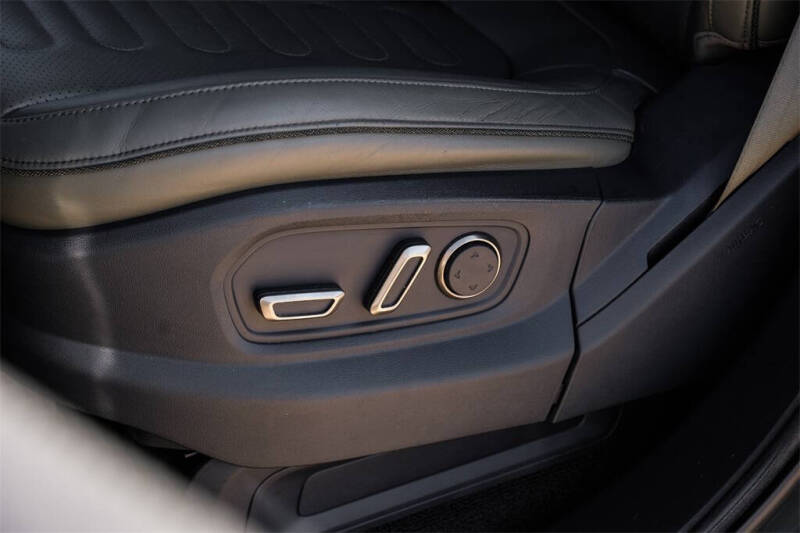 2022 Rivian R1T Launch Edition