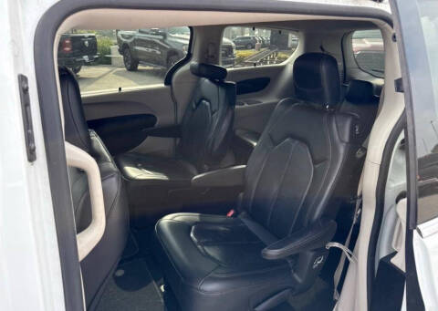 2019 Chrysler Pacifica Touring L