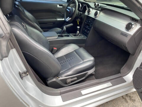 2007 Ford Mustang GT Deluxe