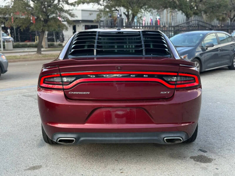 2018 Dodge Charger SXT