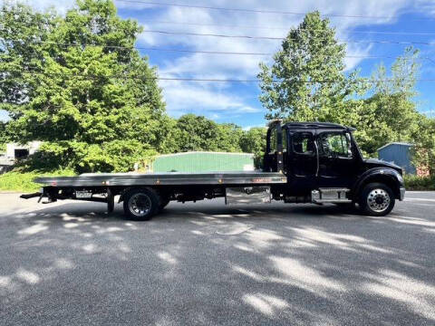 2021 Freightliner M2 106