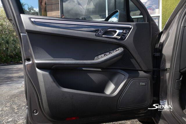 2016 Porsche Macan S