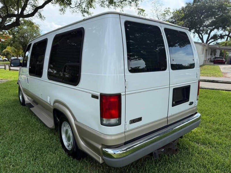 2000 Ford E-Series