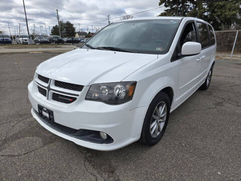 2014 Dodge Grand Caravan for sale at METRO CITY AUTO GROUP LLC in Lincoln Park MI