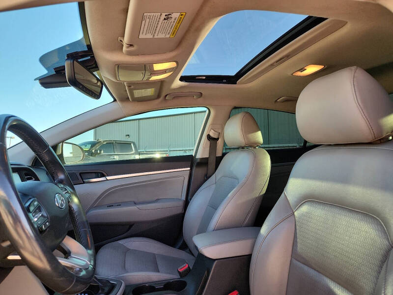 2019 Hyundai Elantra