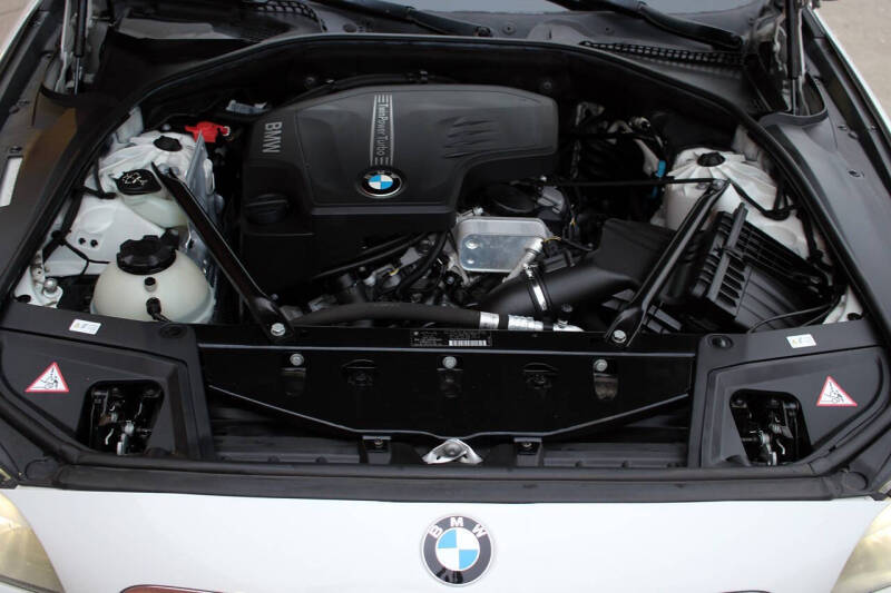 2012 BMW 5 Series 528i xDrive