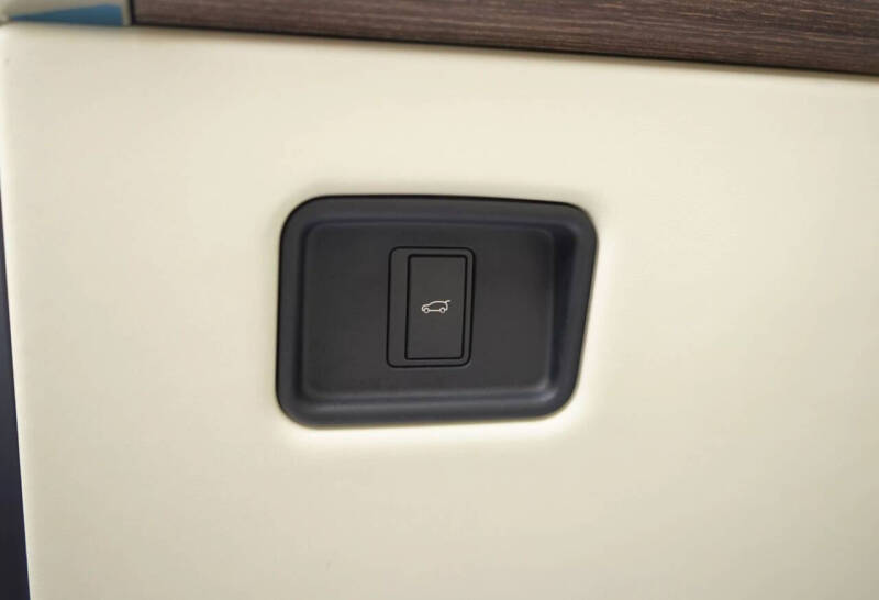 2023 Land Rover Range Rover P400 SE