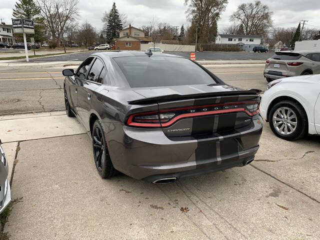 2016 Dodge Charger SXT