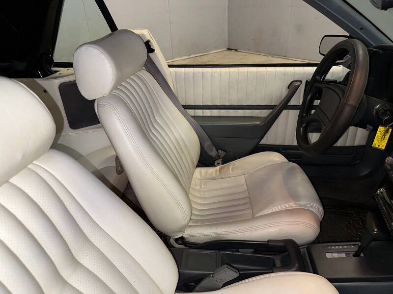 1991 Pontiac Sunbird LE