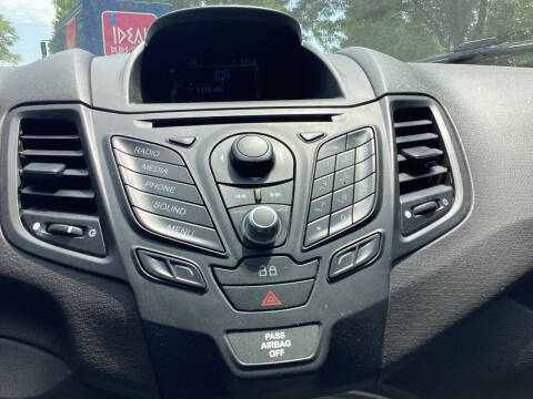 2014 Ford Fiesta SE