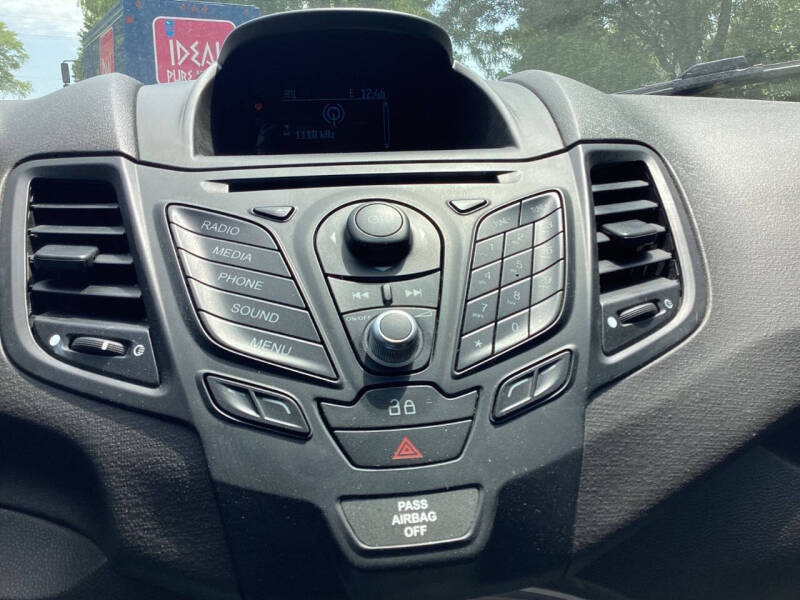 2014 Ford Fiesta SE