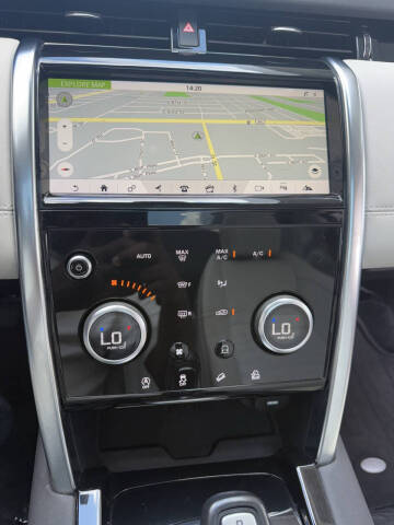 2020 Land Rover Discovery Sport P250 SE