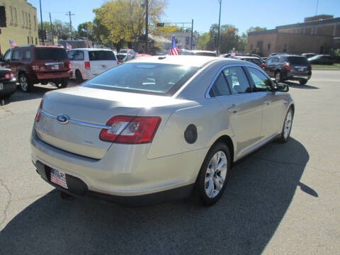 2011 Ford Taurus SEL