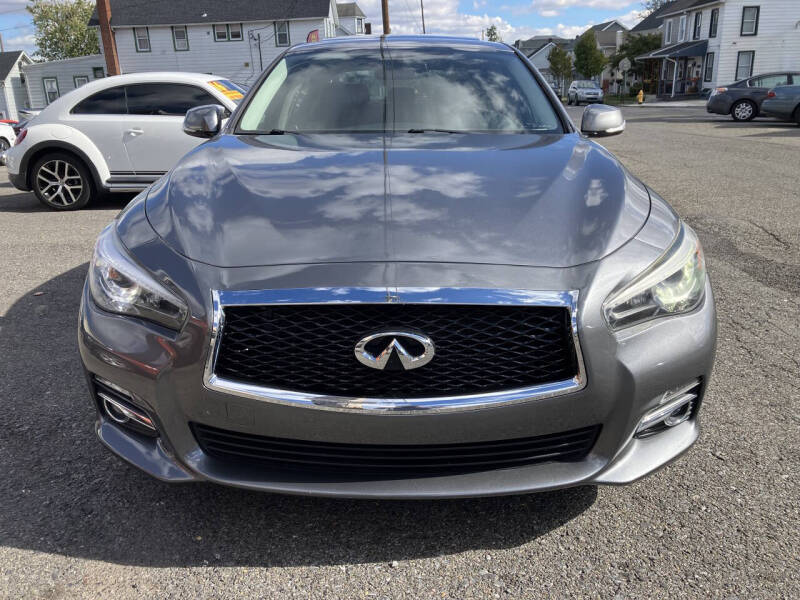 2015 Infiniti Q50 Premium