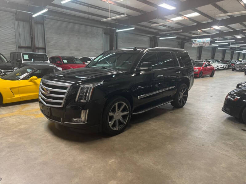 2016 Cadillac Escalade Luxury's photo