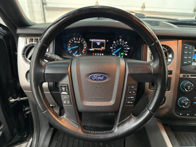 2017 Ford Expedition EL XLT