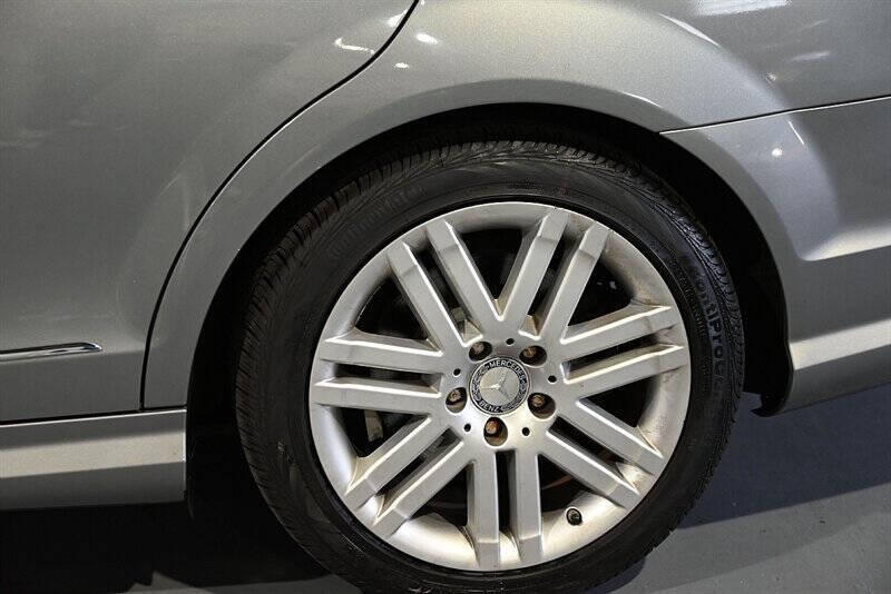 2009 Mercedes-Benz C-Class 14