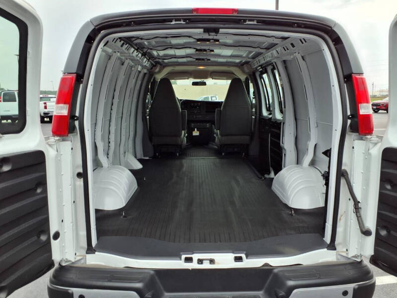 2024 Chevrolet Express 3500