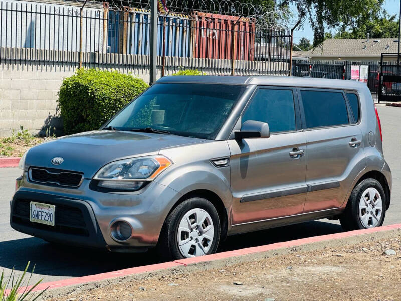 2013 Kia Soul Base