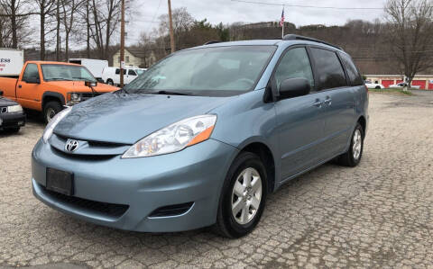 2007 Toyota Sienna for sale at Automarket inc in Carmel NY