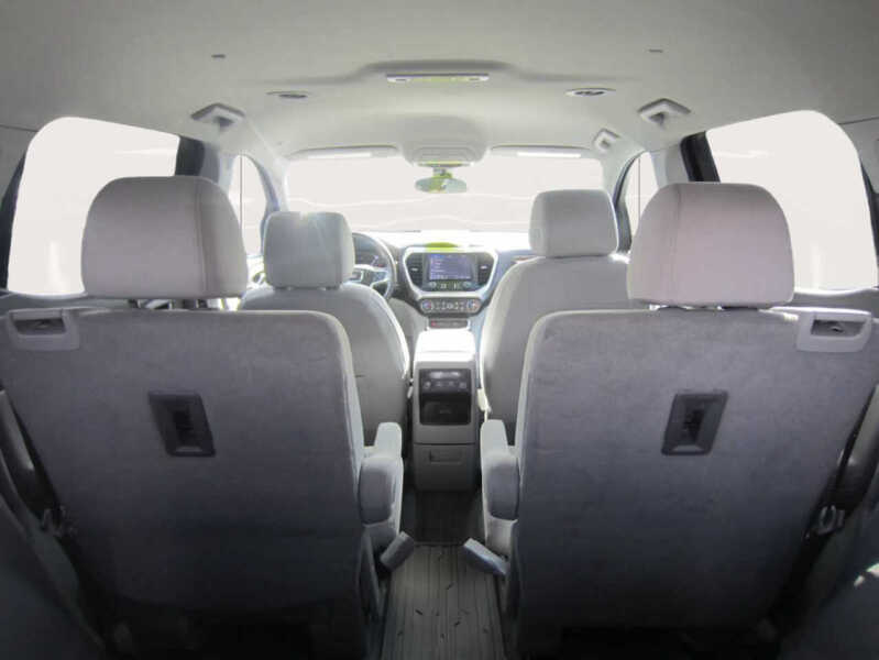 2022 GMC Acadia SLE