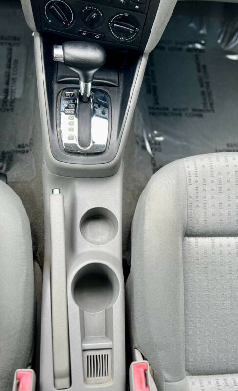 2005 Volkswagen Golf GL