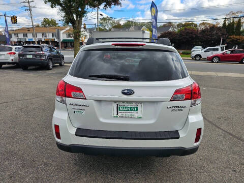 2010 Subaru Outback 2.5i Premium