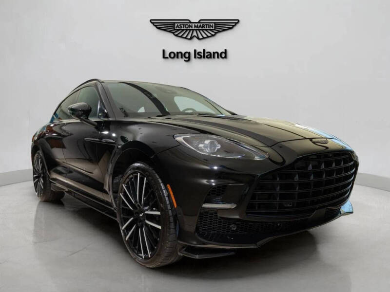 2025 Aston Martin DBX 707