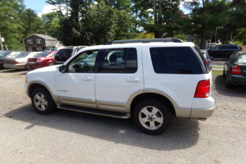 2005 Ford Explorer Eddie Bauer photo 8