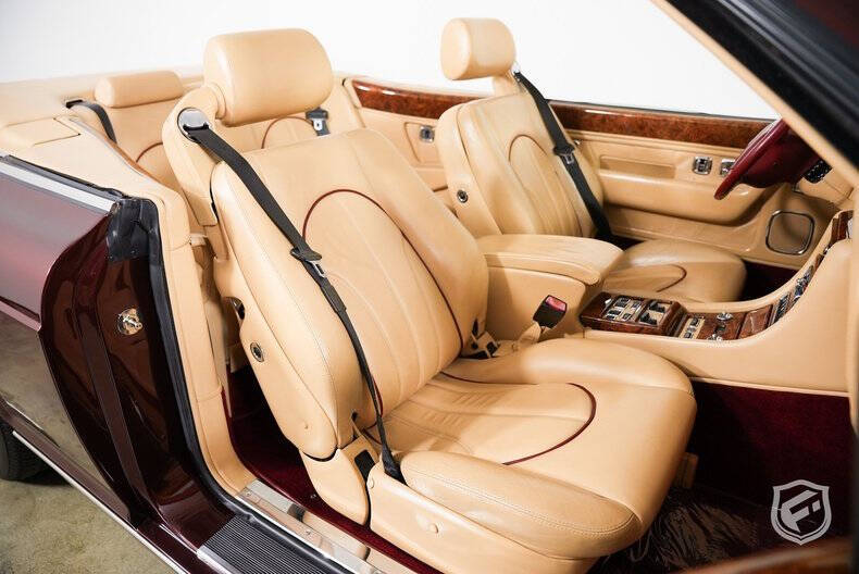 2001 Rolls-Royce Corniche