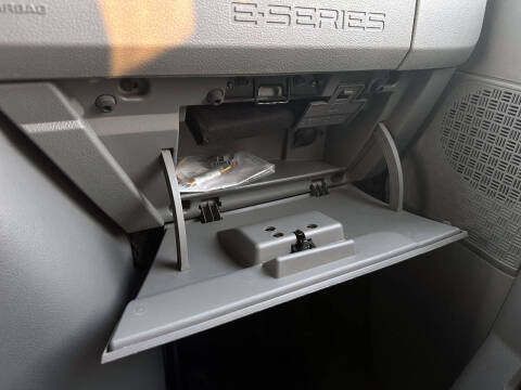 2014 Ford E-Series E-350 SD XL