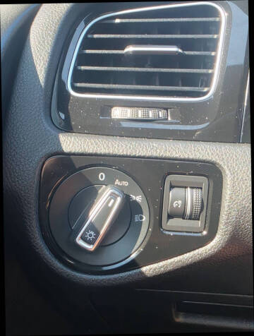 2017 Volkswagen Golf R 4Motion