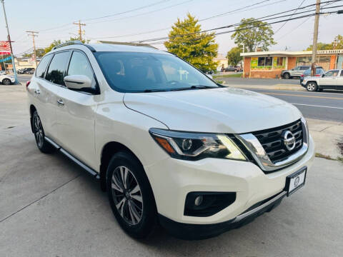 2017 Nissan Pathfinder SV