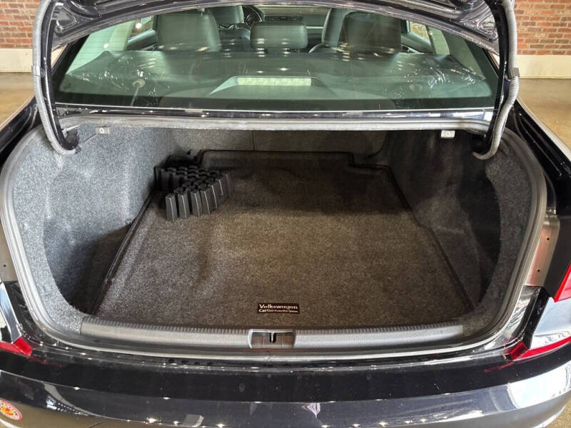 2018 Volkswagen Passat 2.0T R-Line