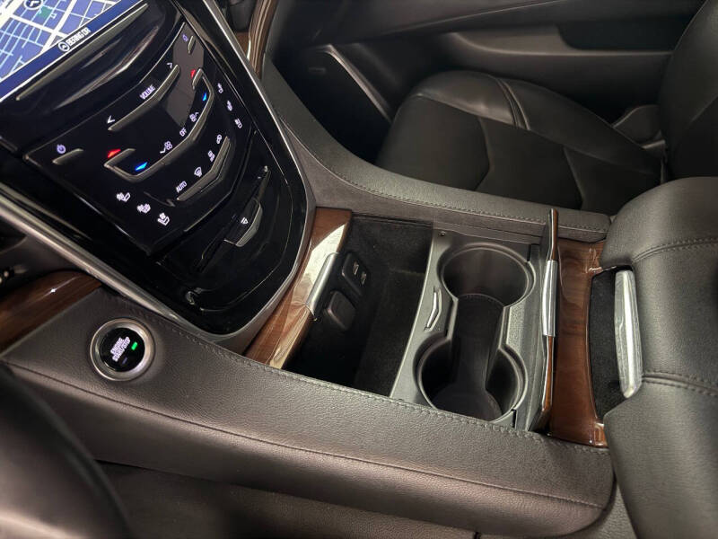 2020 Cadillac Escalade Luxury