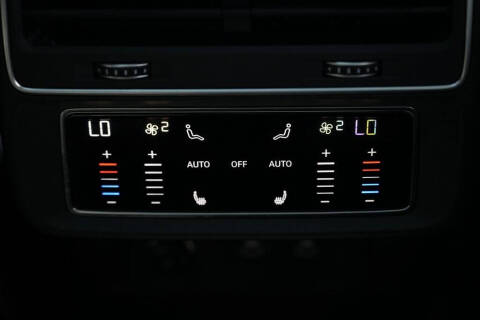 2022 Audi SQ7 4.0T quattro Premium Plus