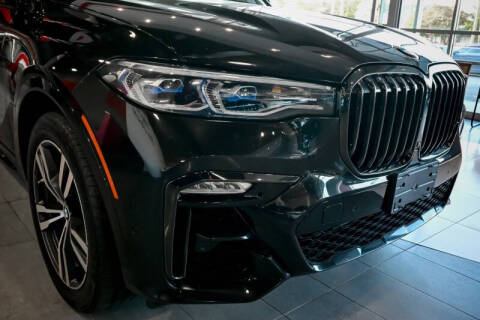 2021 BMW X7 M50i