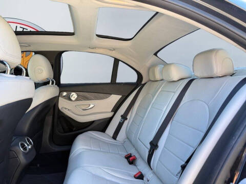2016 Mercedes-Benz C-Class