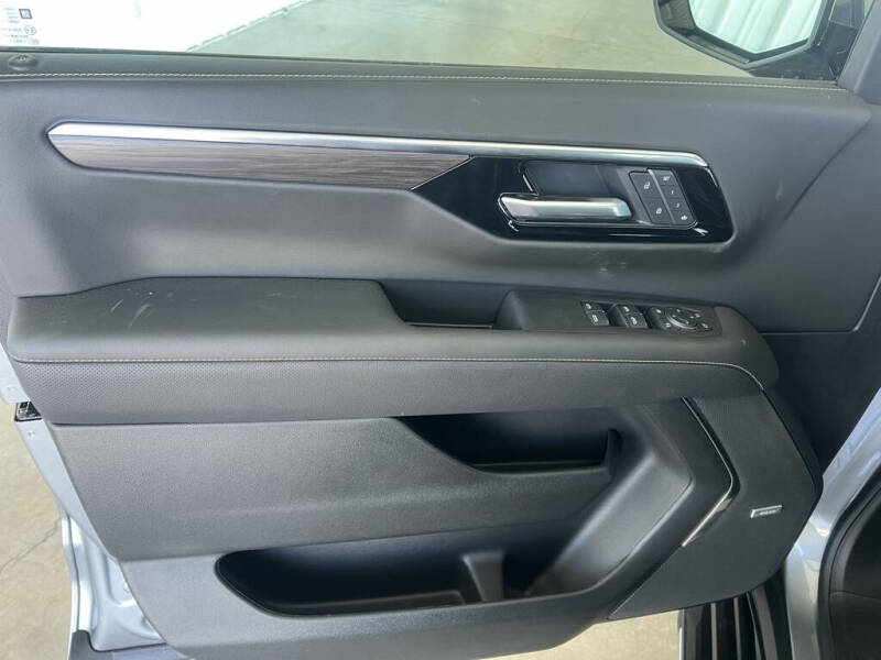 2025 Chevrolet Tahoe Premier