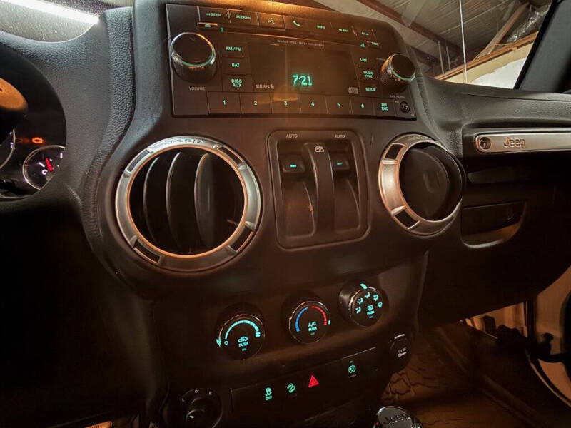 2017 Jeep Wrangler Sahara