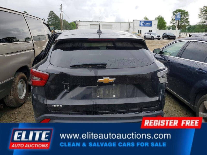 2024 Chevrolet Trax LS