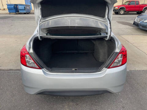 2019 Nissan Versa SV