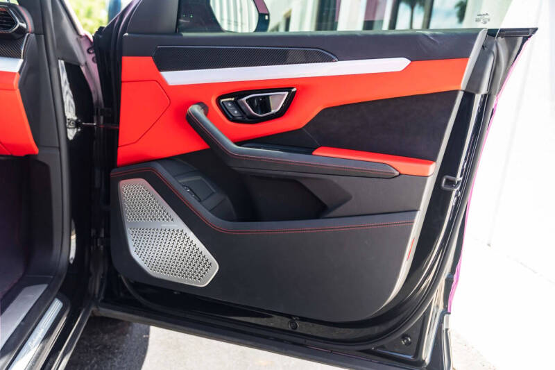 2020 Lamborghini Urus