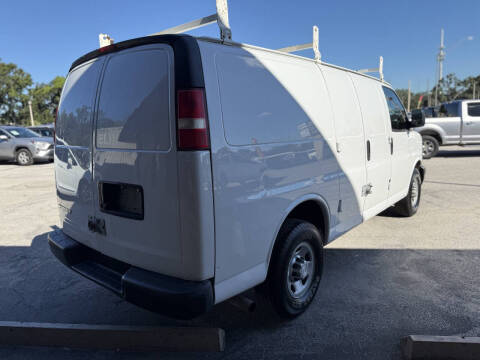 2017 Chevrolet Express 2500