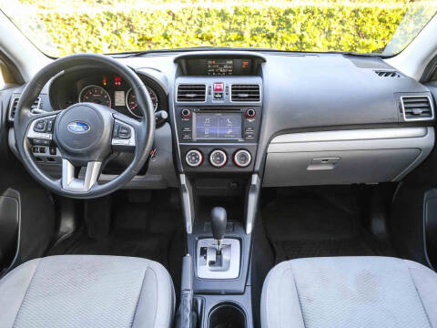 2017 Subaru Forester 2.5i