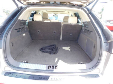 2019 Lincoln Nautilus Reserve